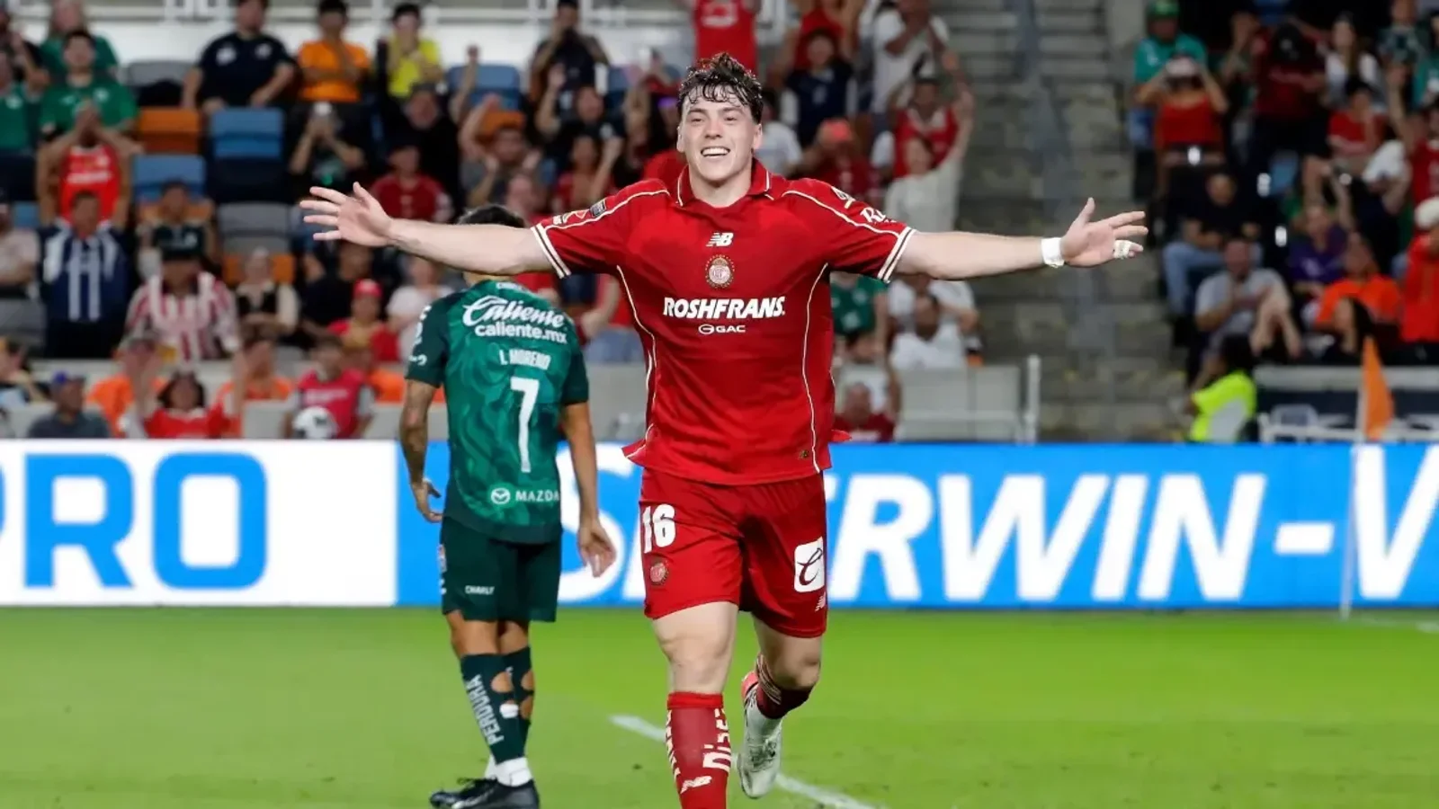 Los uruguayos Federico Pereira y Federico Viñas anotaron los tantos con los que el Toluca venció 2-0 al León, ambos equipos del fútbol mexicano, para clasificar a la · Fuente: Mundo Deportivo