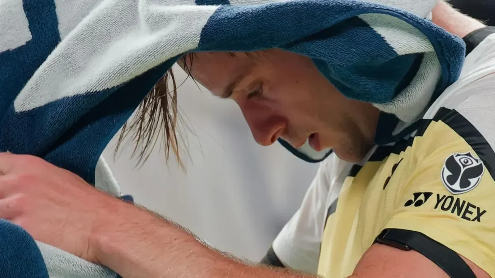 El belga Zizou Bergs, 27 años y nº 39 mundial, no se podía creer que había derrotado al español Carlos Alcaraz en el Masters 1000 ATP d de Shanghai. Entró en · Fuente: Mundo Deportivo