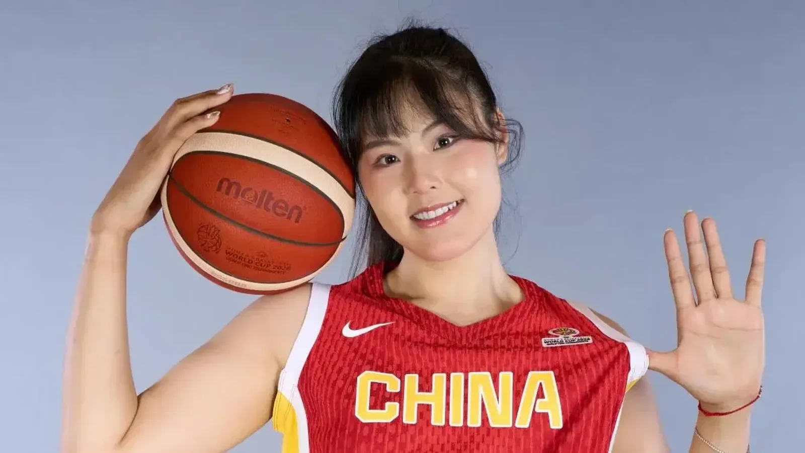 Surrealista situación a pocos días de comenzar el Mundial de Berlín (Alemania), que se disputará entre el 4 y el 13 de septiembre. La jugadora china Li Yueru es baja · Fuente: Mundo Deportivo